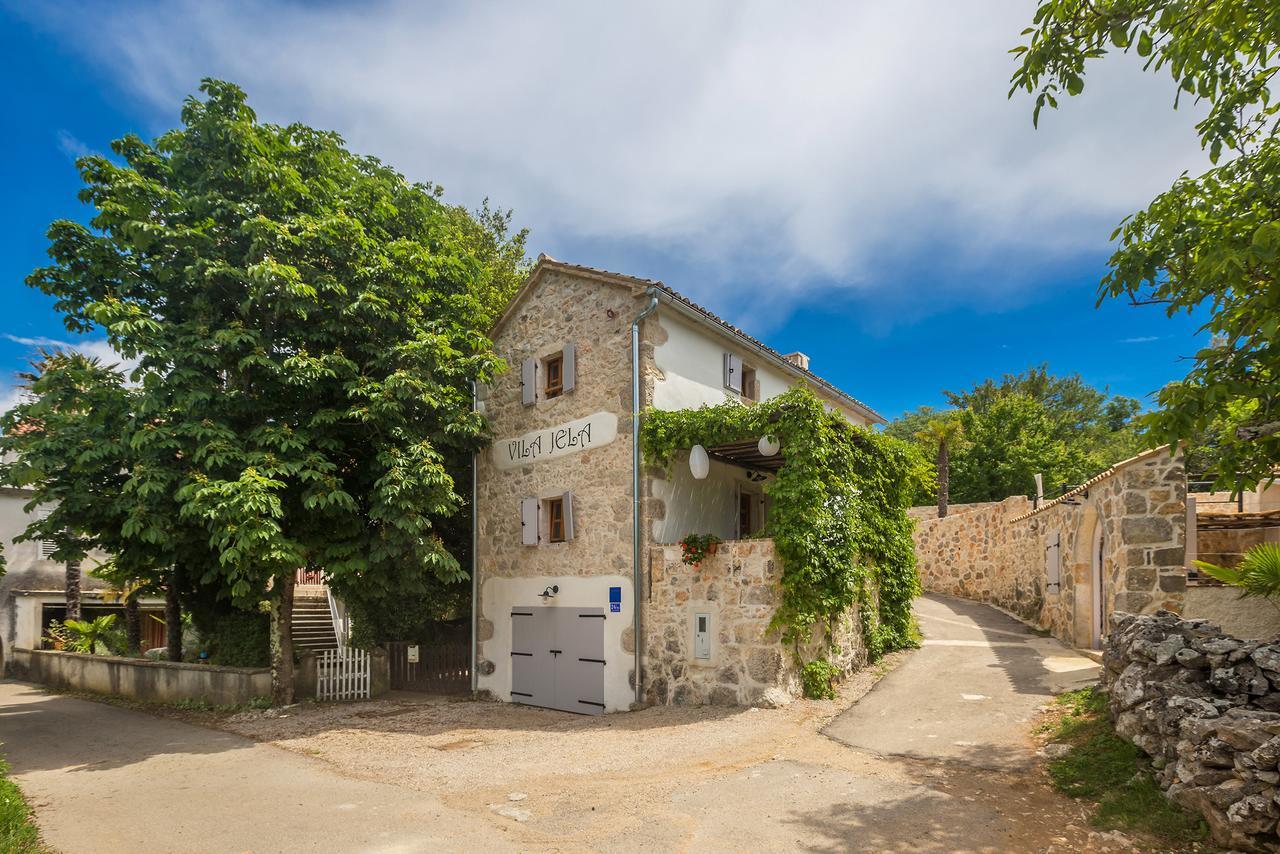 Holiday Home Jela Dobrinj エクステリア 写真