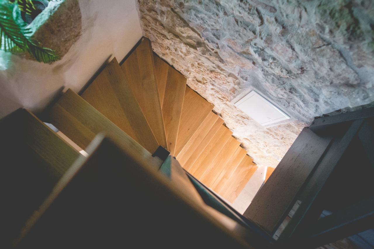 Holiday Home Jela Dobrinj エクステリア 写真